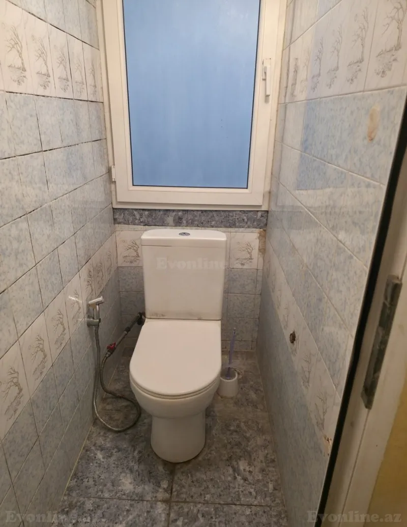 2 otaqlı köhnə tikili mənzil kirayə verilir — 4-cü mikrorayon, Bakı - şəkil 4