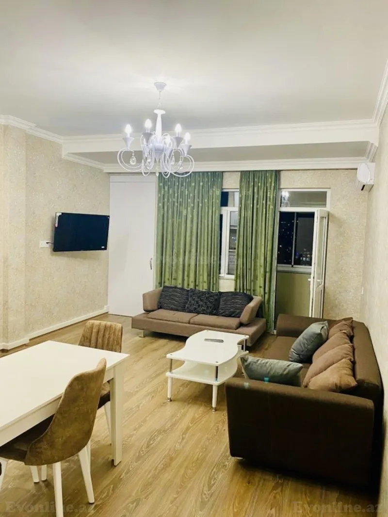 2 otaqlı Mənzil 80 m² Xətai r. Kirayə verilir