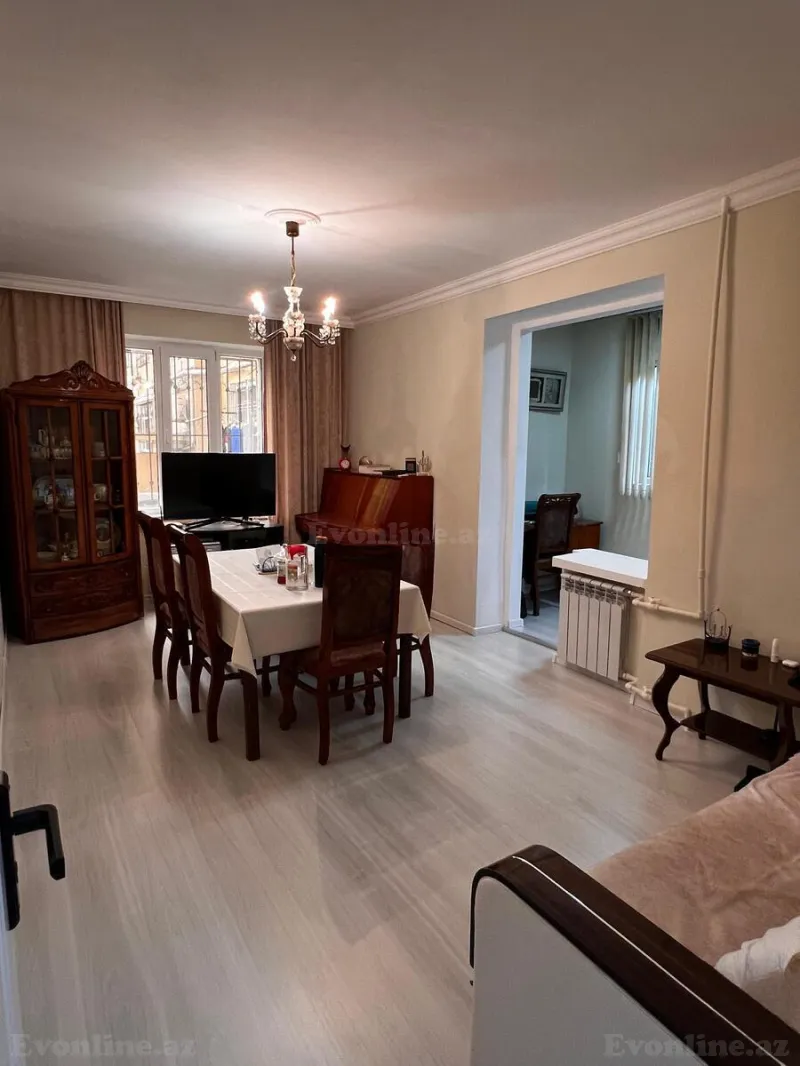 3 otaqlı Mənzil 65 m² 9-cu mikrorayon Satılır
