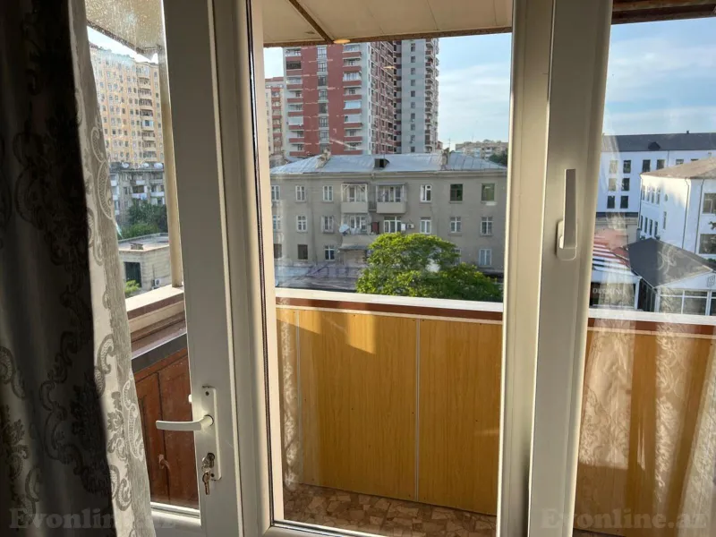 3 otaqlı köhnə tikili mənzil satılır — Gənclik m., Bakı - şəkil 10