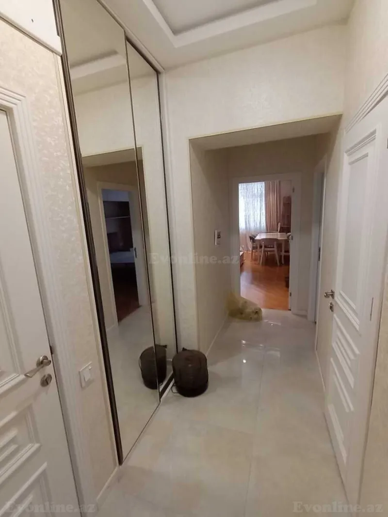 2 otaqlı Mənzil 68 m² 8-ci kilometr Kirayə verilir