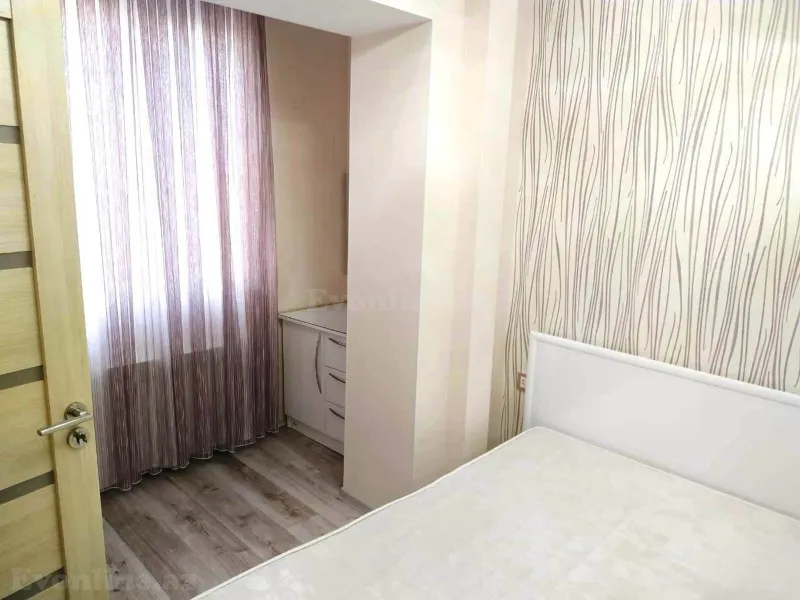2 otaqlı köhnə tikili mənzil kirayə verilir — Elmlər Akademiyası m., Bakı - şəkil 6