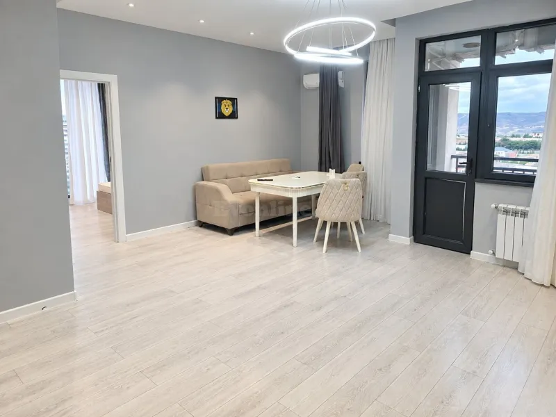 3 otaqlı Mənzil 78 m² İnşaatçılar m. Kirayə verilir