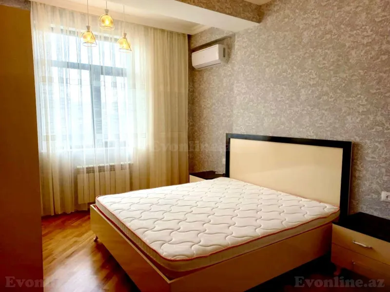 2 otaqlı Mənzil 70 m² Gənclik m. Satılır