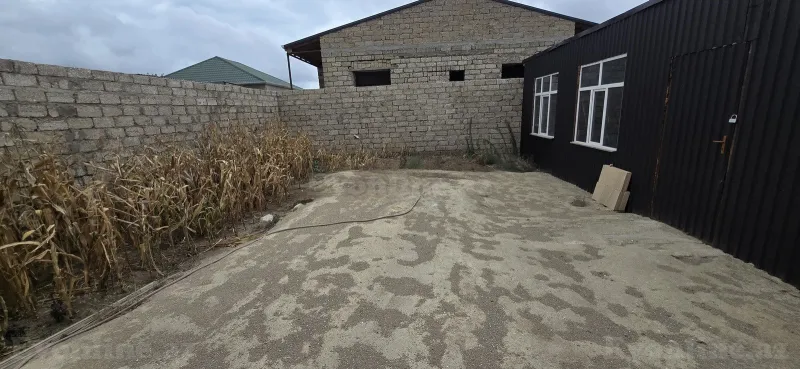 Torpaq Buzovna Satılır