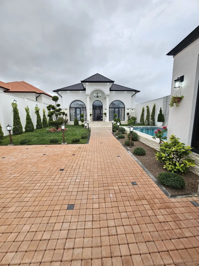 4 otaqlı Həyət evi 160 m² Şüvəlan Satılır