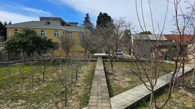 5 otaqlı Həyət evi 182 m² Novxanı Satılır