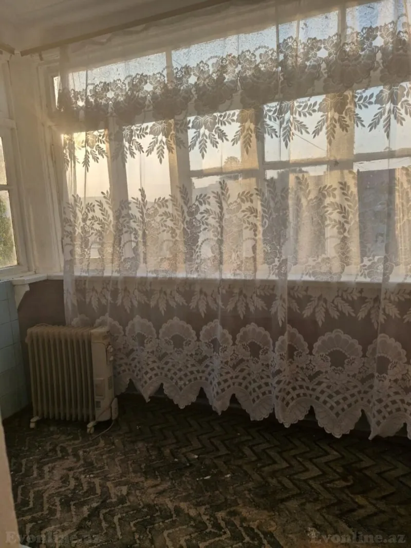 2 otaqlı köhnə tikili mənzil satılır — Bakmil m., Bakı - şəkil 3