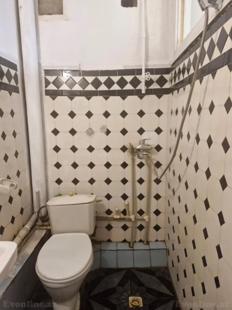 2 otaqlı köhnə tikili mənzil satılır — Bakmil m., Bakı - şəkil 10