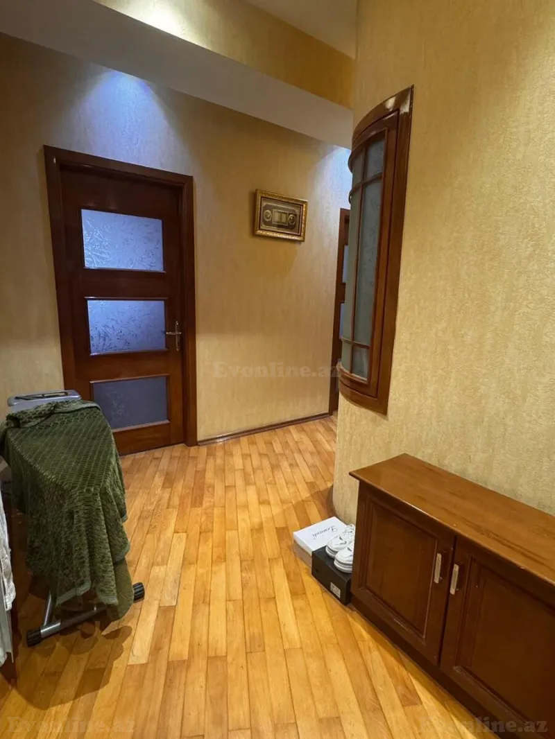 3 otaqlı Mənzil 110 m² Əhmədli Kirayə verilir