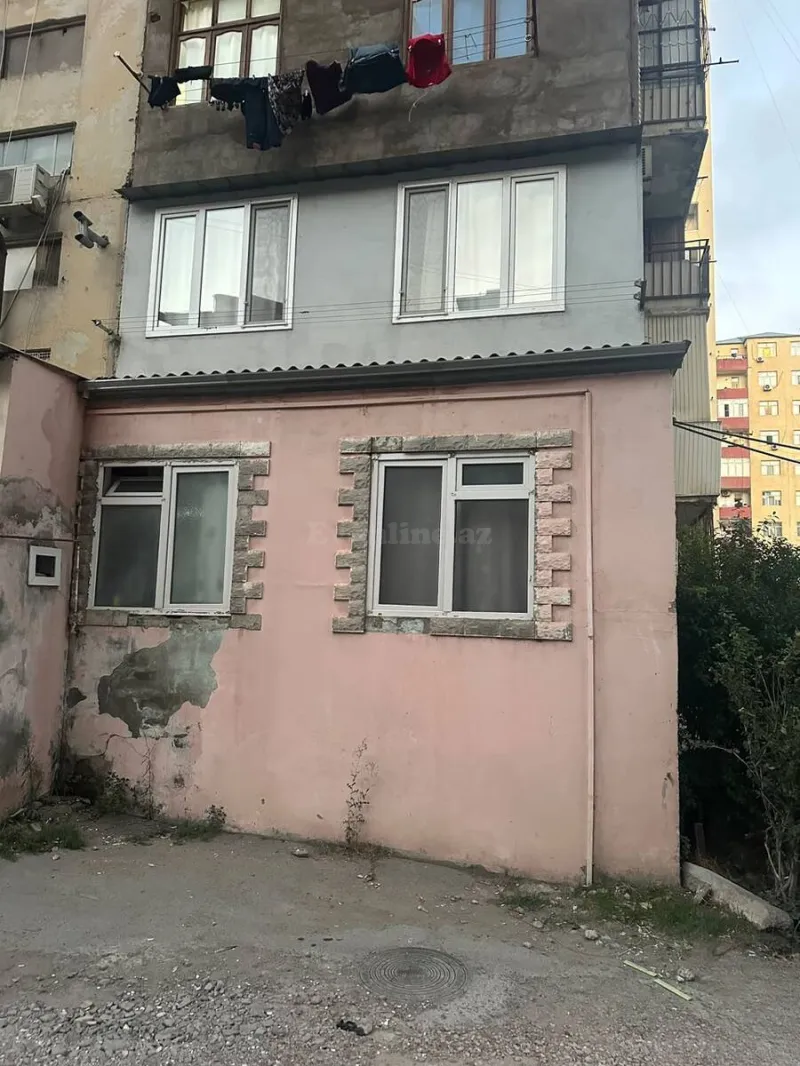 3 otaqlı köhnə tikili mənzil kirayə verilir — Yeni Yasamal, Bakı - şəkil 6