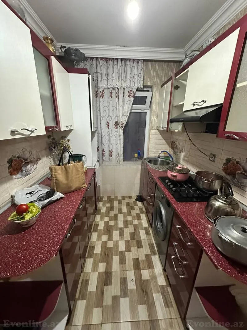 3 otaqlı köhnə tikili mənzil kirayə verilir — Yeni Yasamal, Bakı - şəkil 7