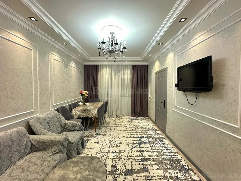 3 otaqlı köhnə tikili mənzil satılır — 7-ci mikrorayon, Bakı