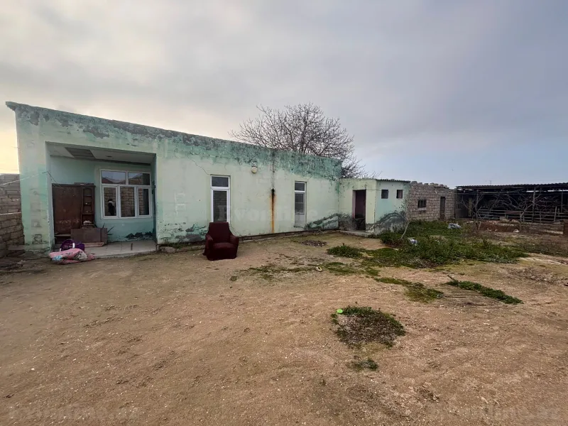 Torpaq Qala Satılır