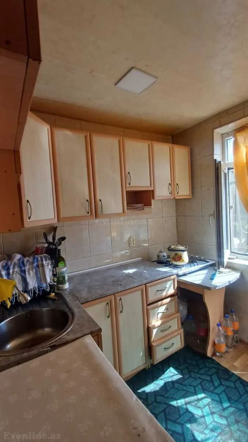 2 otaqlı köhnə tikili mənzil satılır — Abşeron r., Bakı - şəkil 17