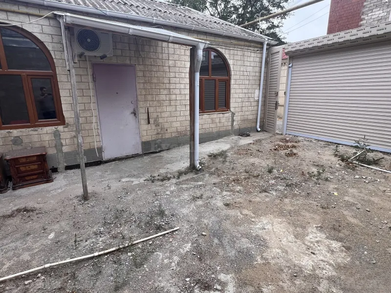 2 otaqlı həyət evi kirayə verilir — 8-ci kilometr, Bakı - şəkil 2
