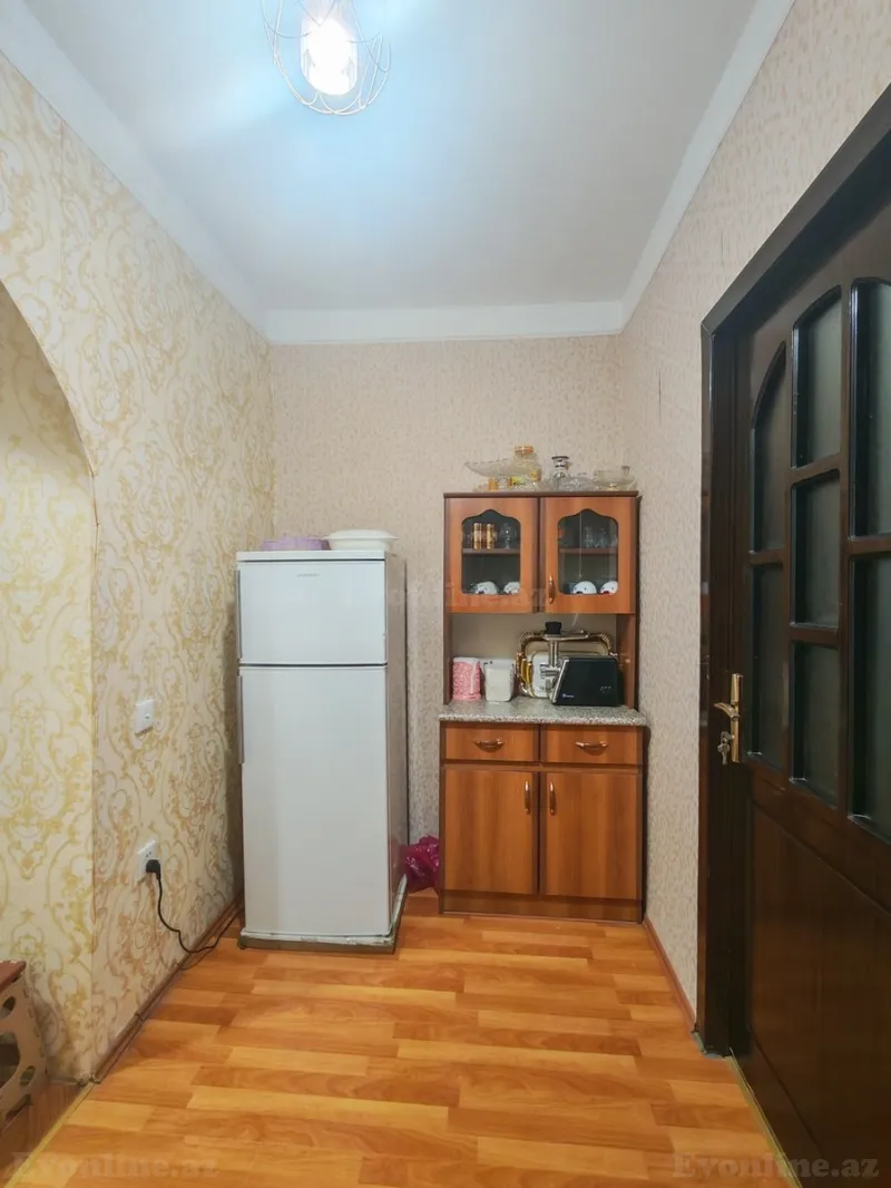 2 otaqlı köhnə tikili mənzil satılır — Abşeron r., Bakı - şəkil 5