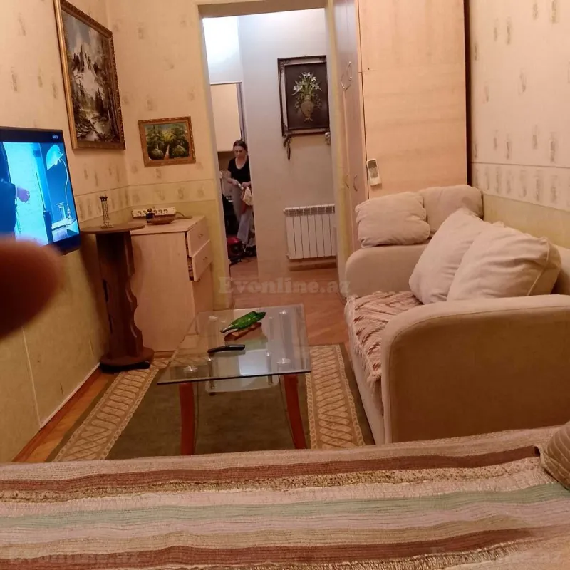 1 otaqlı köhnə tikili mənzil kirayə verilir — Səbail r., Bakı - şəkil 7