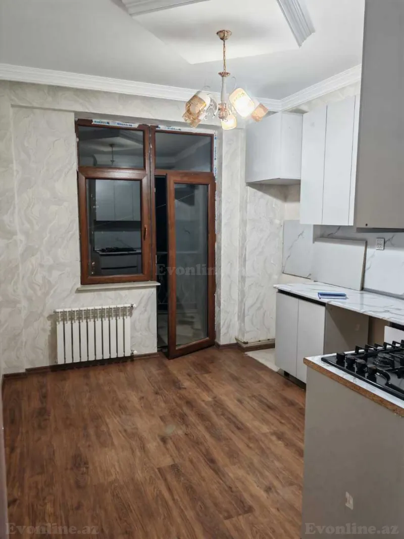 3 otaqlı yeni tikili mənzil satılır — Yeni Yasamal, Bakı - şəkil 6