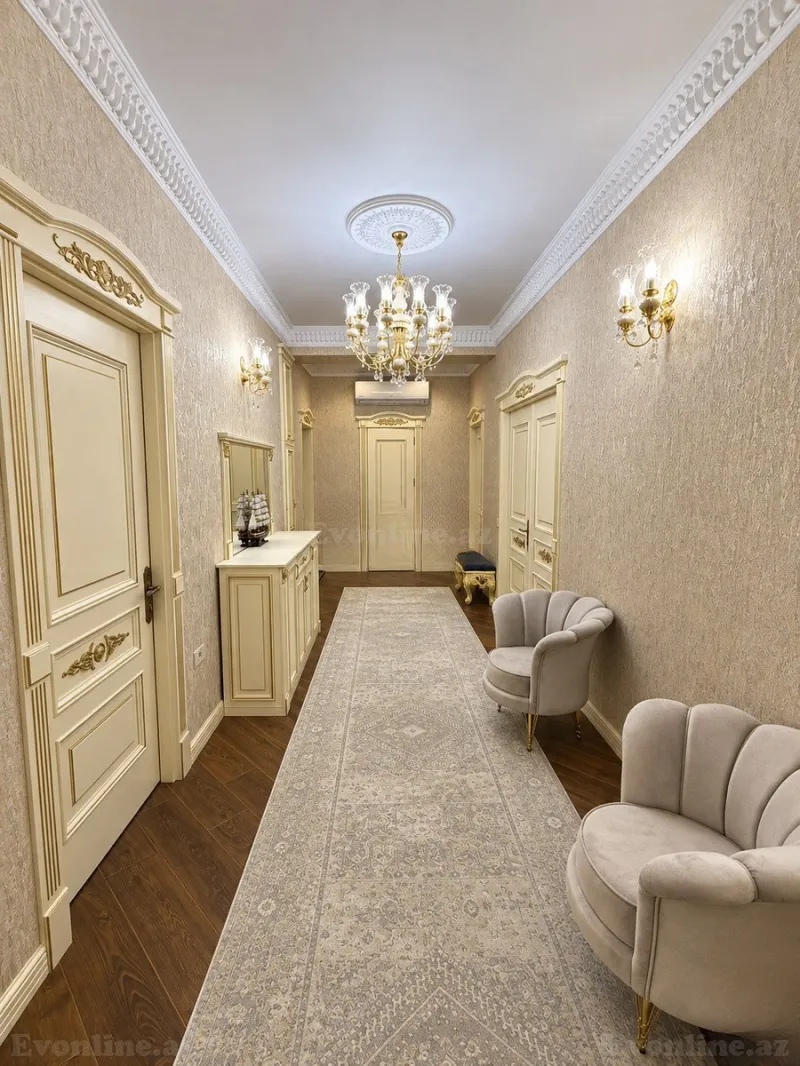 4 otaqlı Mənzil 161 m² Ağ şəhər Satılır