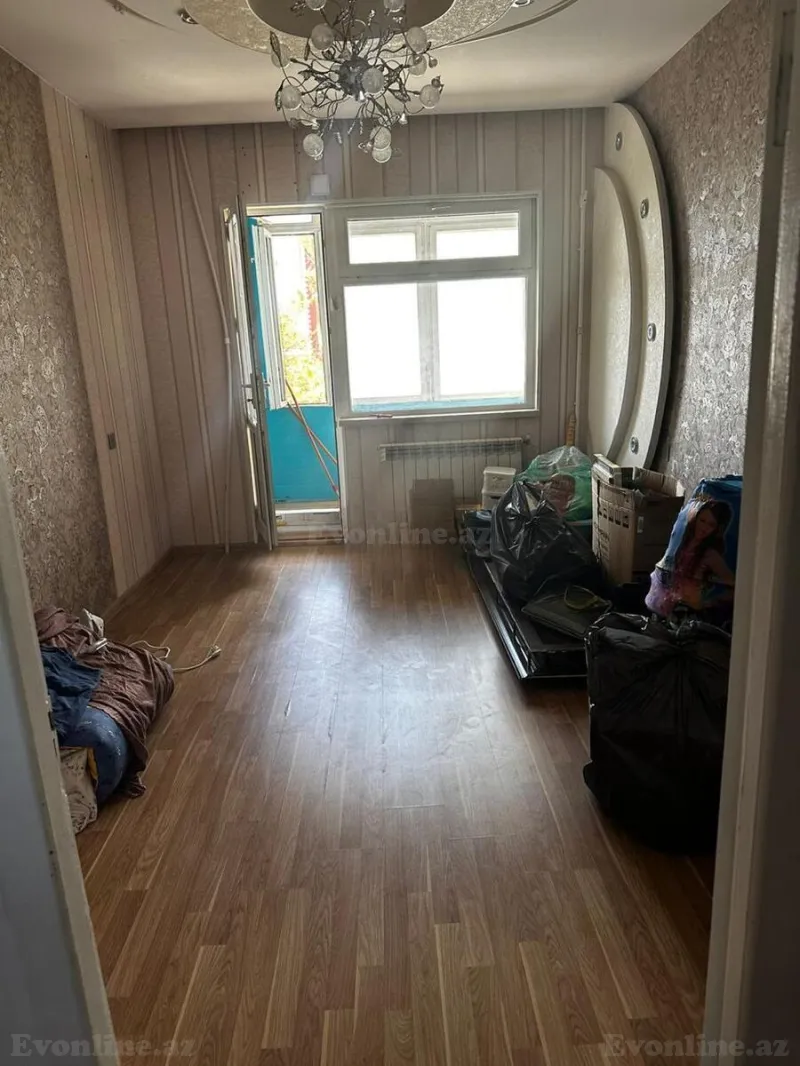2 otaqlı köhnə tikili mənzil satılır — 8-ci mikrorayon, Bakı - şəkil 3