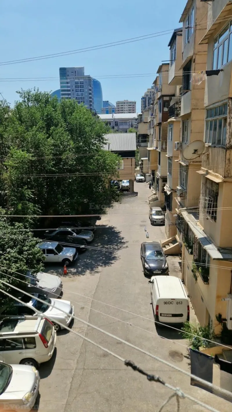 2 otaqlı köhnə tikili mənzil kirayə verilir — 28 May m., Bakı - şəkil 13
