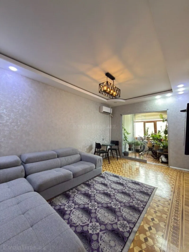 4 otaqlı köhnə tikili mənzil satılır — Nərimanov r., Bakı