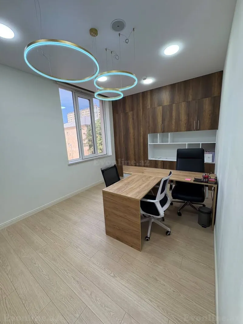 Ofis kirayə verilir — Elmlər Akademiyası m., Bakı