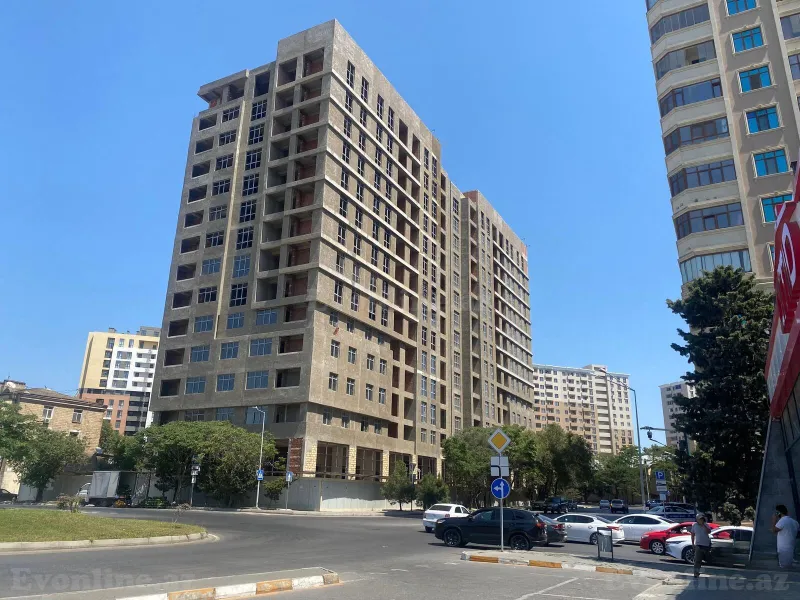 2 otaqlı Mənzil 80 m² Qara Qarayev m. Satılır