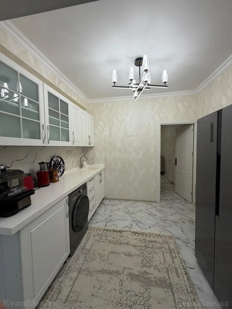 2 otaqlı yeni tikili mənzil satılır — Yeni Yasamal, Bakı - şəkil 7