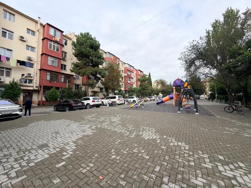 3 otaqlı köhnə tikili mənzil satılır — 8-ci kilometr, Bakı
