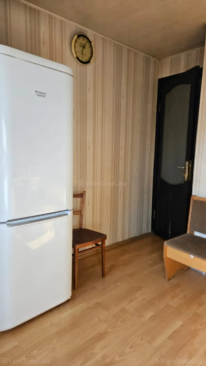 2 otaqlı köhnə tikili mənzil kirayə verilir — Inşaatçılar pr., Bakı - şəkil 4