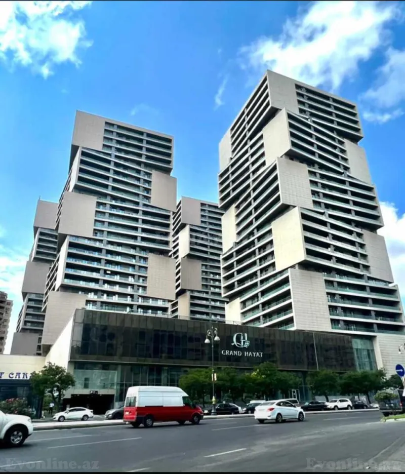 3 otaqlı mənzil satılır, Bakı, Yasamal r., 8 Noyabr m., Tbilisi pr.