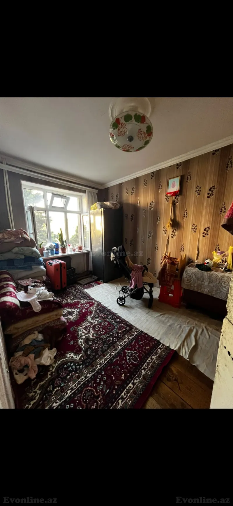 3 otaqlı köhnə tikili mənzil satılır — Qara Qarayev m., Bakı