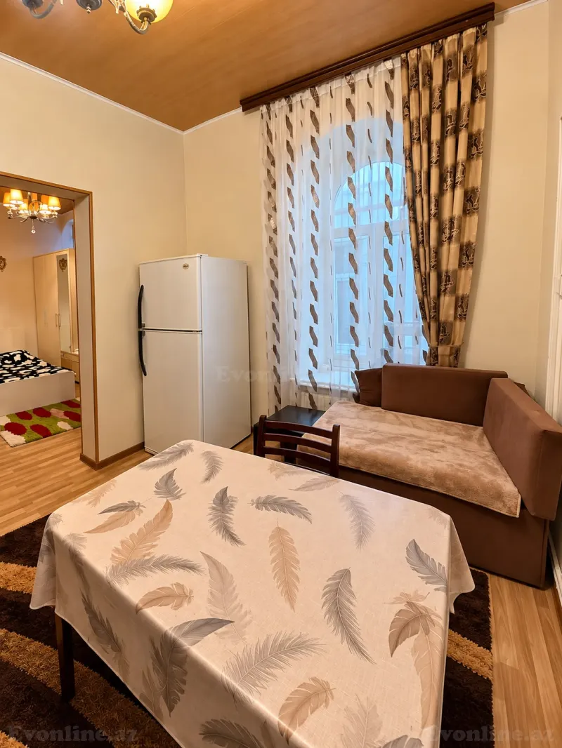 2 otaqlı həyət evi kirayə verilir — Neftçilər pr., Bakı - şəkil 2