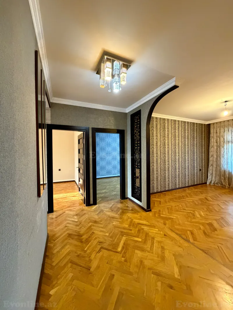 4 otaqlı köhnə tikili mənzil satılır — Bakıxanov, Bakı