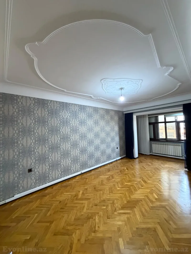 4 otaqlı köhnə tikili mənzil satılır — Bakıxanov, Bakı - şəkil 5
