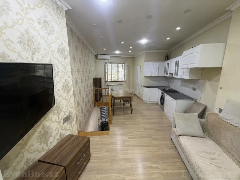 4 otaqlı həyət evi satılır, Bakı, Yasamal r., İnşaatçılar m., Yasamal