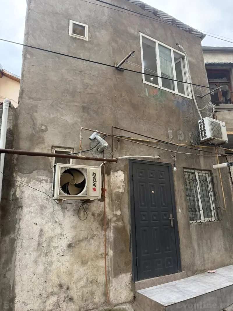 4 otaqlı həyət evi satılır — Yasamal, Bakı - şəkil 13