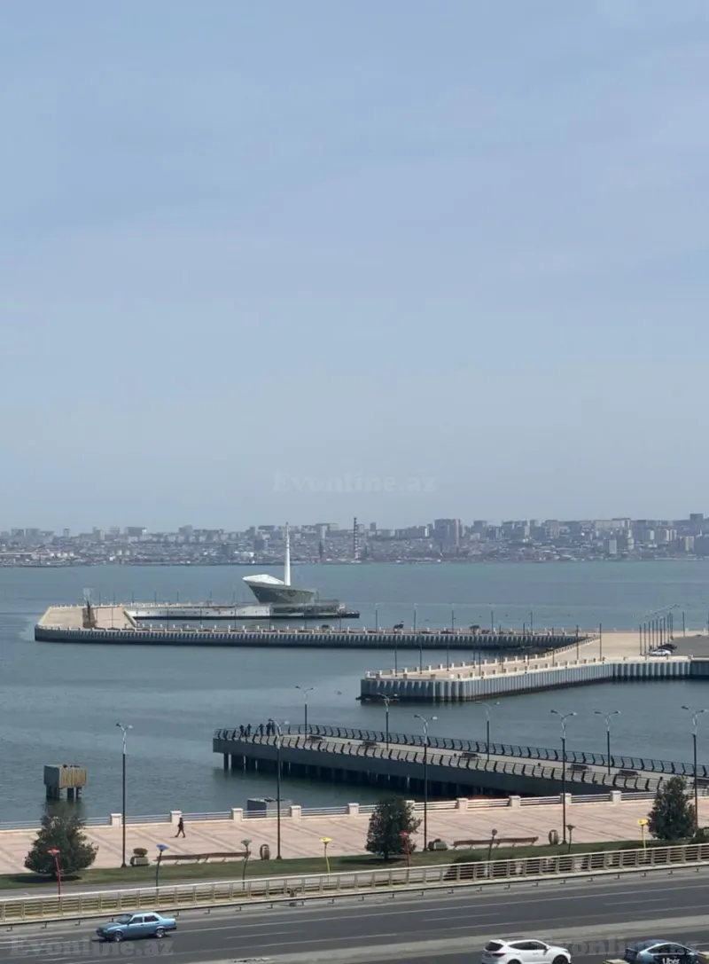 3 otaqlı köhnə tikili mənzil kirayə verilir — Bayıl, Bakı