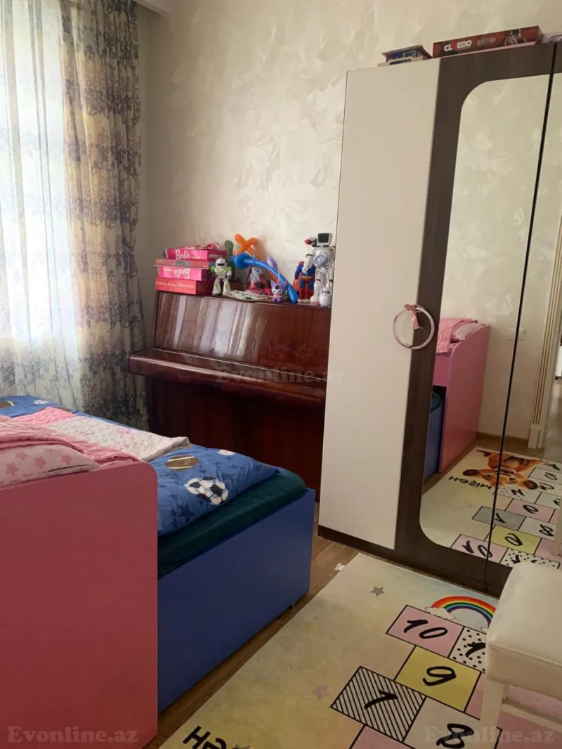 3 otaqlı köhnə tikili mənzil kirayə verilir — Bayıl, Bakı - şəkil 8