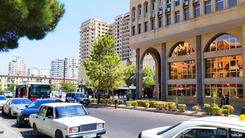 Ofis kirayə verilir — H.Cavid pr., Bakı