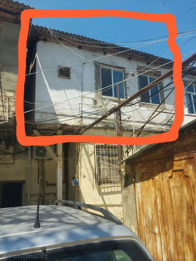 2 otaqlı köhnə tikili mənzil satılır — Atatürk pr., Bakı