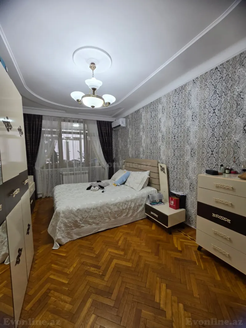 3 otaqlı köhnə tikili mənzil satılır — 4-cü mikrorayon, Bakı - şəkil 4