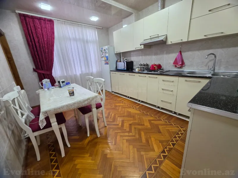 3 otaqlı köhnə tikili mənzil satılır — 4-cü mikrorayon, Bakı - şəkil 10