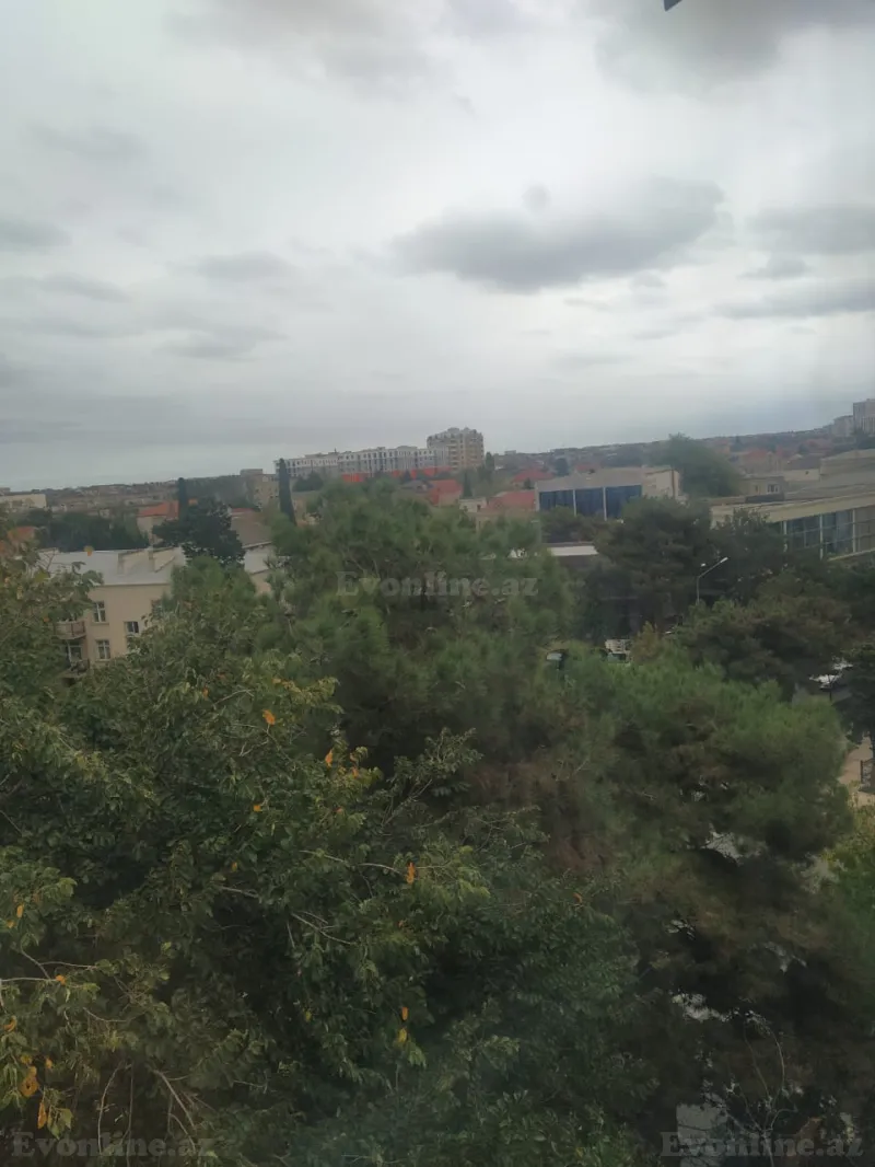 1 otaqlı köhnə tikili mənzil satılır — Bakıxanov, Bakı - şəkil 9