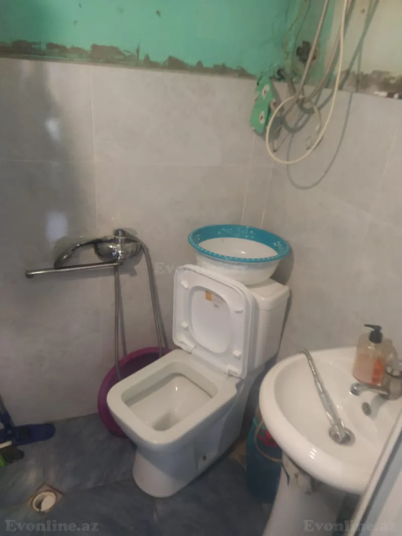 1 otaqlı köhnə tikili mənzil satılır — Bakıxanov, Bakı - şəkil 13