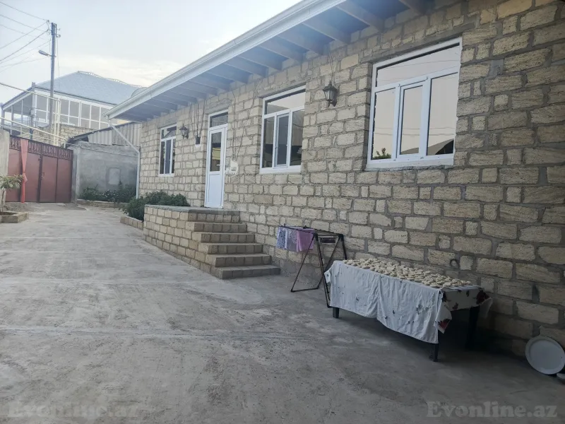 5 otaqlı həyət evi satılır — Göygöl
