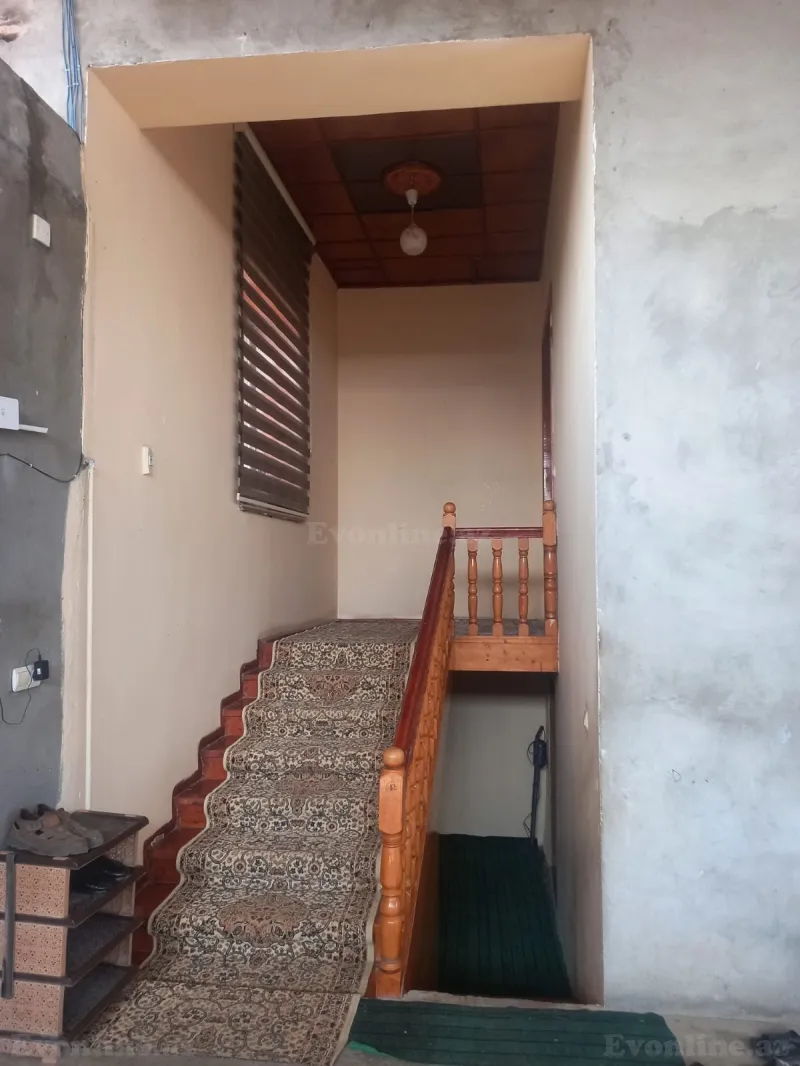 8 otaqlı həyət evi satılır — Şəmkir - şəkil 3