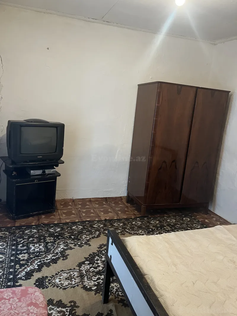 1 otaqlı həyət evi kirayə verilir — Inşaatçılar pr., Bakı - şəkil 3